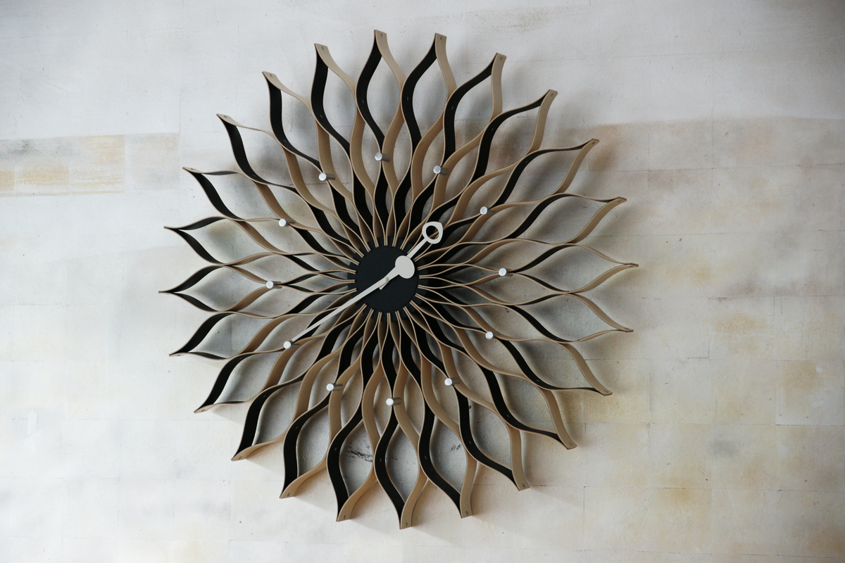 Sunflower Clock Vitra Klassiker & Co.