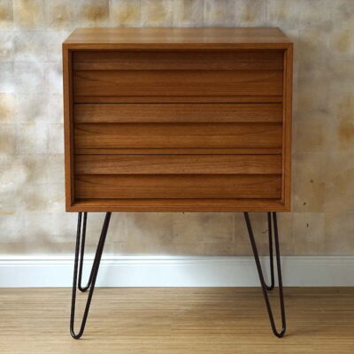 Teakholz Schubladenschrank