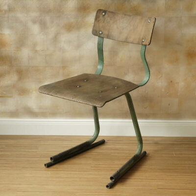 Werkstattstuhl gruen